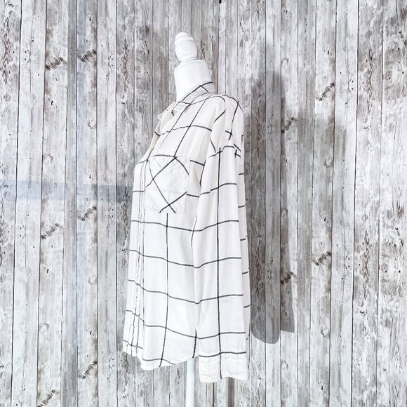 Women's Old Navy Flannel Top | Cream/Gray | Button Up | Small | Boyfriend Style - Picture 3 of 12